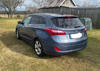 Hyundai i30 CW 1.6i CRDi 16V - 2