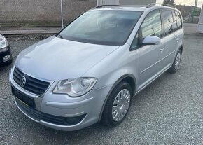 Volkswagen Touran 1.4 TSI 7 MÍST benzín manuál 103 kw - 2