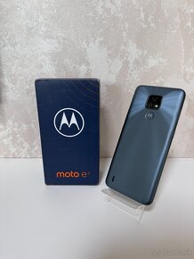 Motorola e7 čisto nový - 2