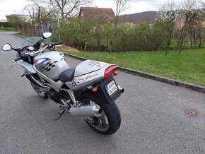 Honda VRT1000( r.v.2002 ) TOP STAV. - 2