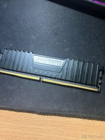 Predam RAMku vengeance lpx ddr4 17gb - 2