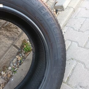 Predám letnú Pneumatiku 215/65R16 - 2