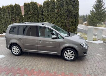 Volkswagen Touran 1,4 TSi pravid.servis ,7 míst benzín - 2