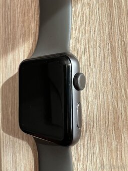 Predám Apple Watch 3 42mm - 2