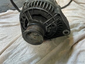 Alternator w124 200e - 2