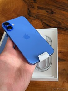 iPhone 16 Plus 128gb Ultramarine 2 roky záruka o2 - 2