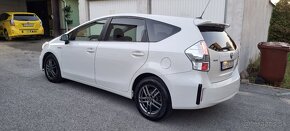 Toyota Prius plus - 2