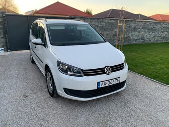 Volkswagen Touran 1.4TSi, Automat - 2