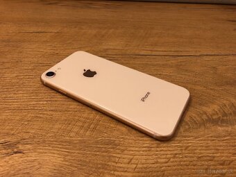 iPhone 8 64Gb Gold - Ako nový + Apple Nálepky - 2