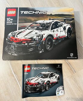 LEGO Technic Porsche 911  RSR 42096 - 2