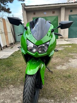 Kawasaki Ninja 250R - 2