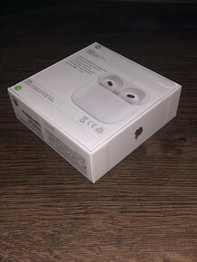 Apple AirPods 3.generacia - 2