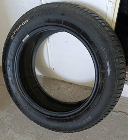 Predám sadu 4ks Zimné Pneu 185/60 R15 BFGOODRICH . - 2