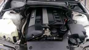 BMW 3, E46, r.v. 99, 323i 125kW a 318i 87kW - náhradné diely - 2