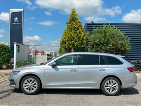 Škoda Octavia Combi 2.0 TDI 110kW SCR Style DSG - 2