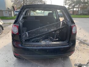 Rozpredam Volkswagen Golf V 1.9 TDI BXE - 2