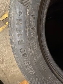 Continental 222/55/R17 - 2