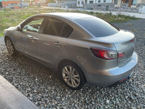 Mazda 3 sedan 1.6 benzín (4dv.) 77kw - 2