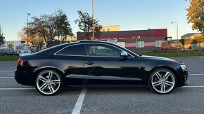 AUDI S5 4.2FSI V8 Quattro Tiptronic Coupe - 2