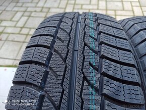 zimne pneu 225/70 R15 C - 2