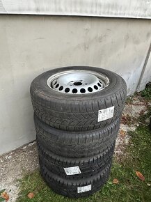 Plechové disky +Zimne pneu Blizak 215/65 R16 5x120 - 2