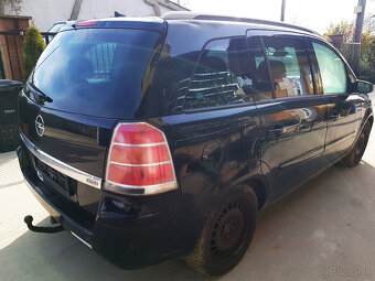 OPEL ZAFIRA B  1,9D  74KW RV.2006 - 2