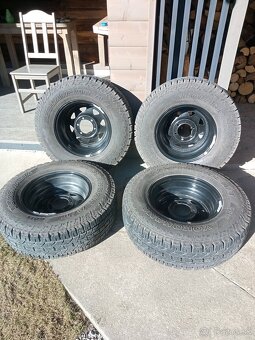 Predám pneumatiky 245/75 r16 - 2