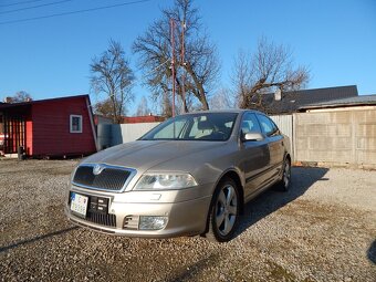 Škoda Octavia 2.0 FSI ELEGANCE - 2