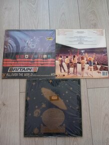 Predam LP platne Status Quo,Omega - 2