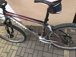 Trek Elite 9.8 Carbon - 2