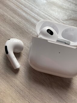 Air pods 3 - 2