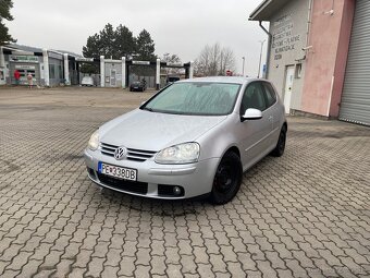 Volkswagen Golf 5 1.6 Hatchback - 2