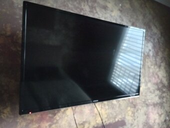 Hitachi Smart TV - 2