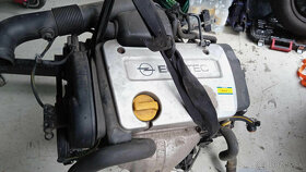 Komplet motor Opel 1.4 16v benzin X14XE 185tis. km - 2