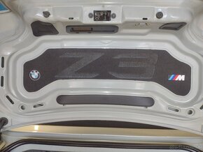 Predám tapacir zadnej kapoty BMW Z3 - 2