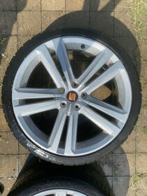 Elektrony seat leon cupra 5f 235/35 r19 - 2