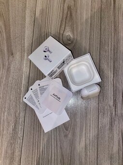 Apple Airpods 4 - 2