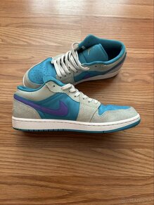 AIR JORDAN 1 LOW SE - 2