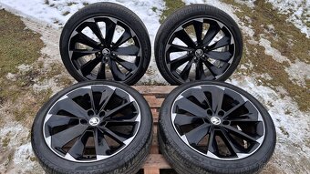 ☑️Škoda Supernova 5x112 r19 - 2