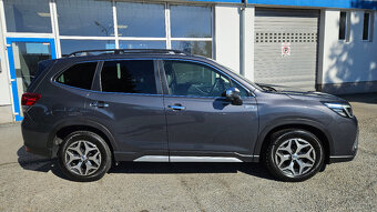 Subaru Forester 2.0i CVT Hybrid - 2