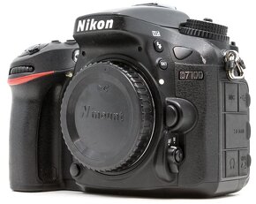 Predám Nikon D7100 s objektívom a príslušenstvo - 2