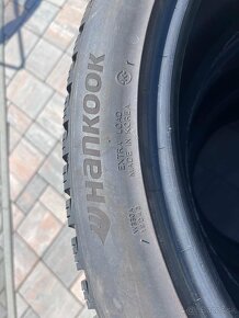 Zimné gumy Hankook R20 (235/45) bez diskov - 2