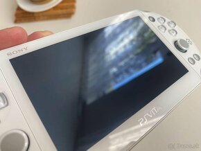 PS Vita 2000 ( Slim ) + 64gb - 2