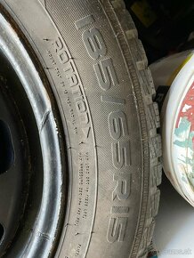 Zimné pneu+plechové disky 185/65 R15 - 2