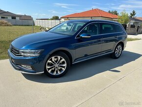 Volkswagen Passat Variant 2.0 TDI DSG Executive 110kw - 2