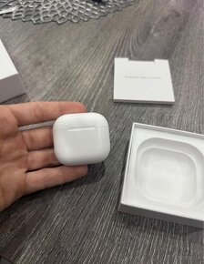 Apple Airpods 4 - 2