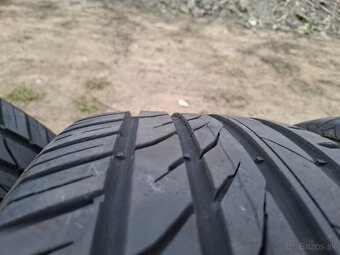 235/45 R18 Y XL - 2