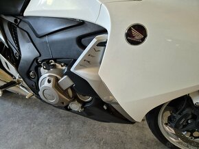 HONDA VFR 1200 DCT - 2