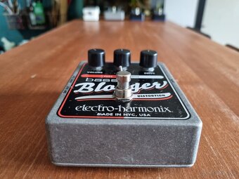 Predám Electro-Harmonix Bass Blogger - 2