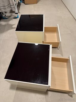 Predam nočné stolíky calligaris PC 2750€ za 2 ks - 2